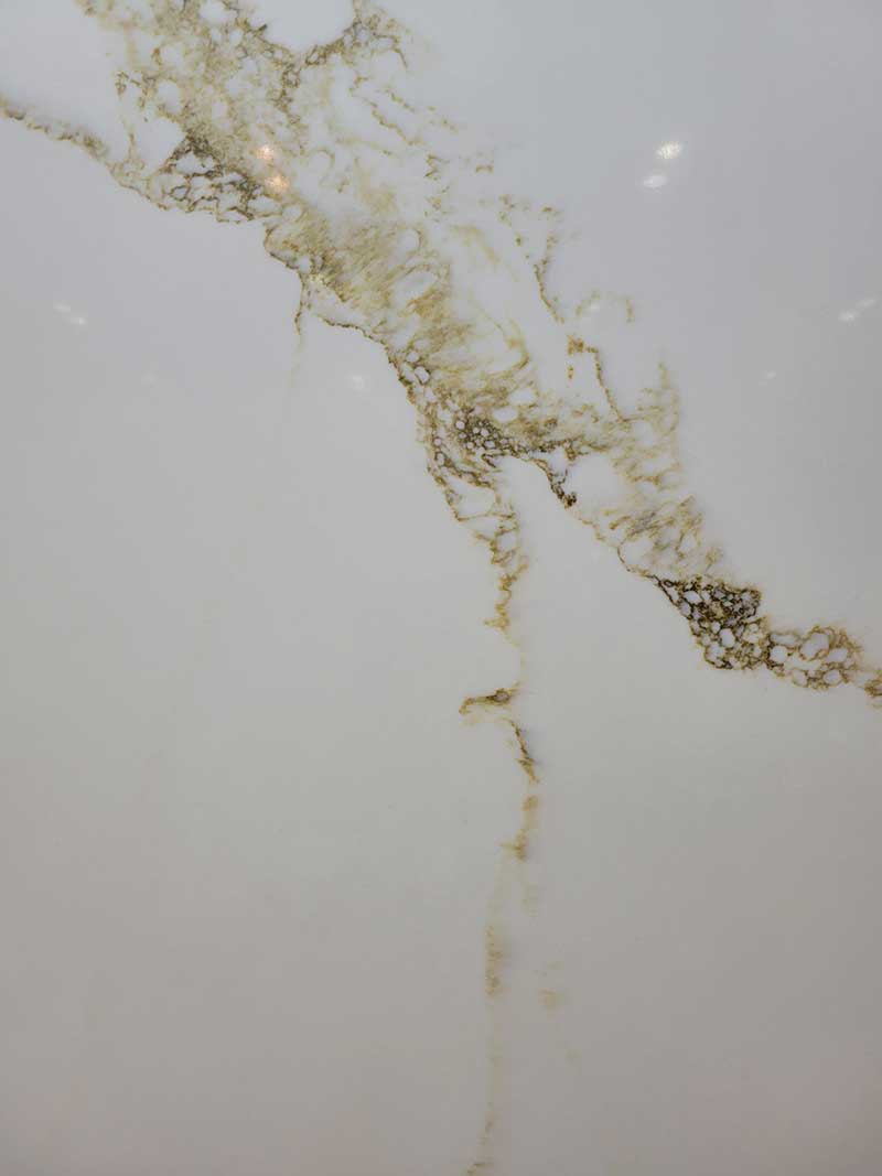 Tranquility-Gold-Closeup